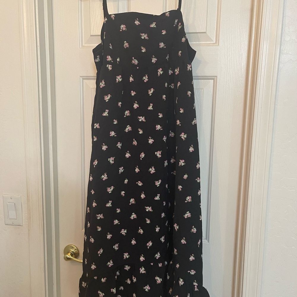 NWOT H&M Floral Black Maxi Dress